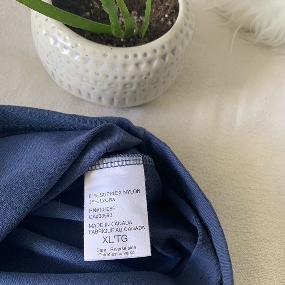 Formula One Women’s Blue Tank Top - Picture 8 of 9